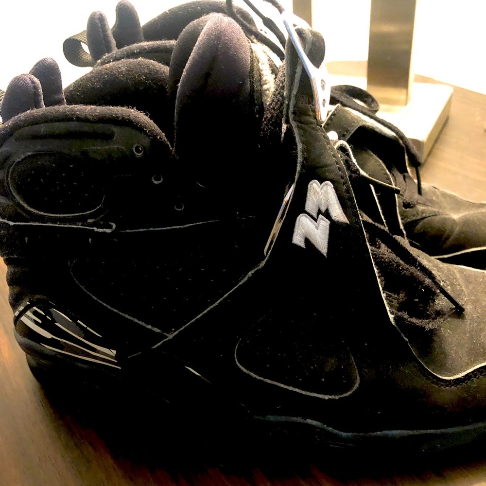 Air Jordan retro 8’s Chrome